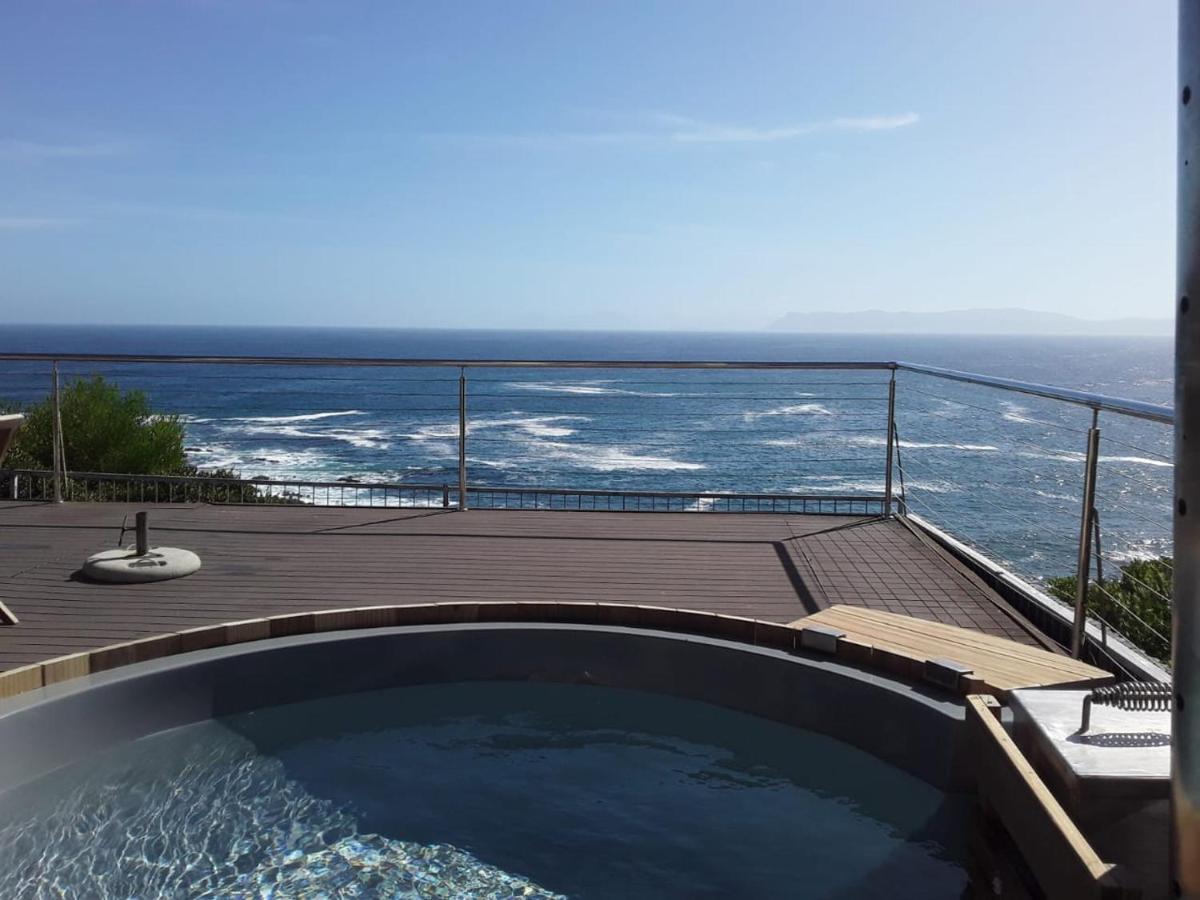 Whale Huys Luxury Oceanfront Eco Villa Gansbaai Exteriér fotografie